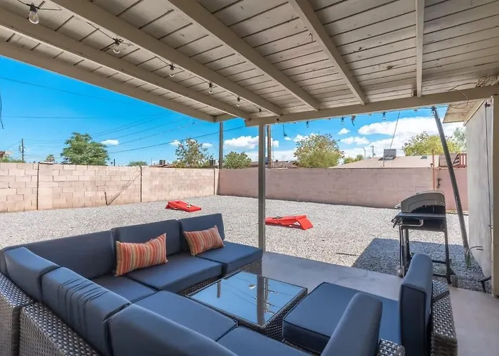 Lightrail Billiard & Bbq Minutes From Dt Holiday home *